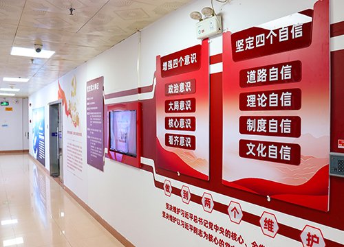 强化标杆引领，推进阵地建设